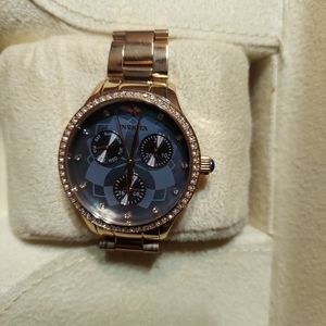 Womens watch